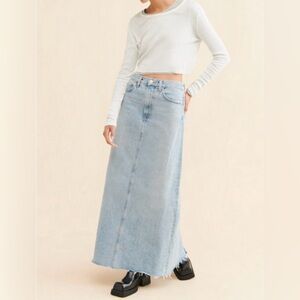 AGOLDE Denim Raw-edge Skirt, Size US 28, color blue, light washed